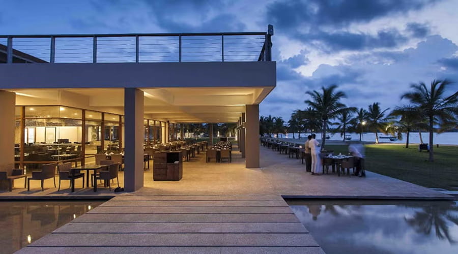 Amaya Beach Pasikudah, Sri Lanka