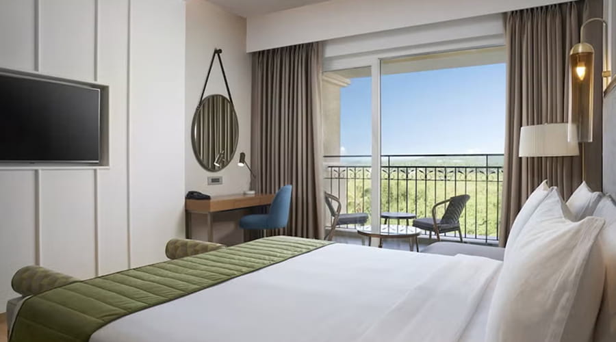 Holiday Inn Goa Candolim, India