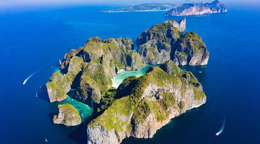 Holiday Inn Resort, Ao Nang Beach, Krabi Province, Thailand