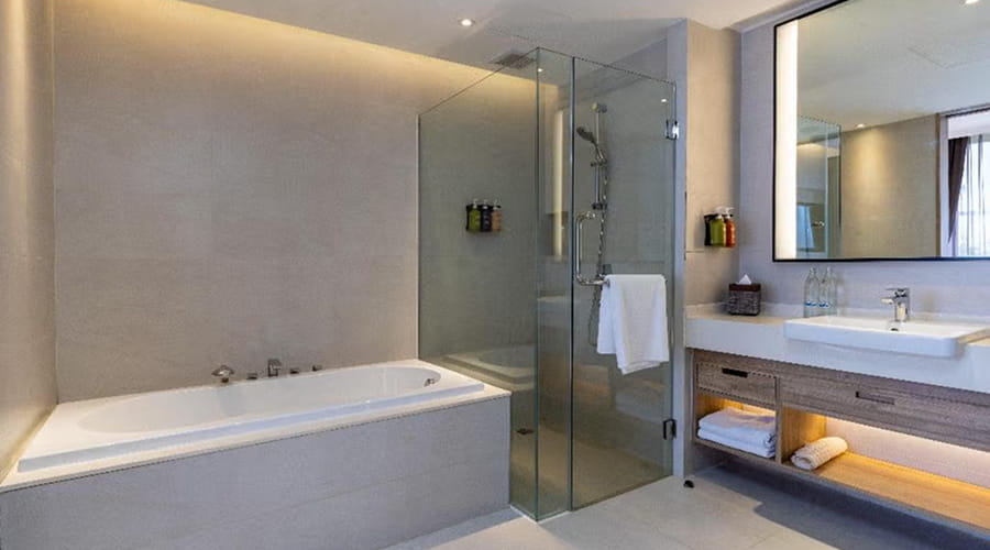 Holiday Inn Resort, Ao Nang Beach, Krabi Province, Thailand