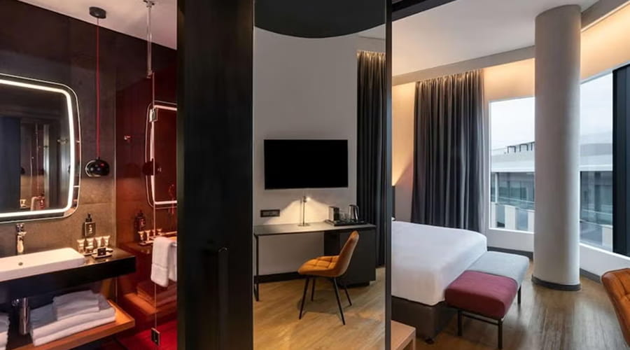 Radisson RED Hotel, Johannesburg Rosebank, South Africa
