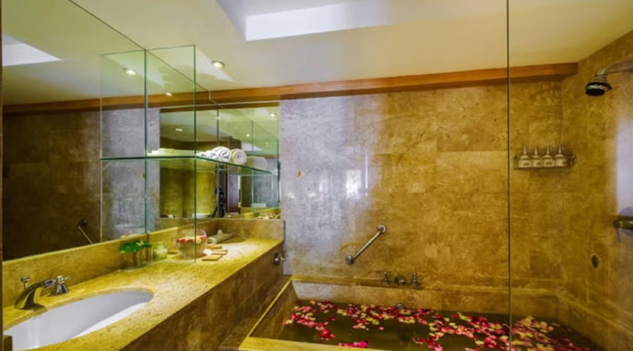 Seaview Patong Hotel, Phuket Province, Thailand